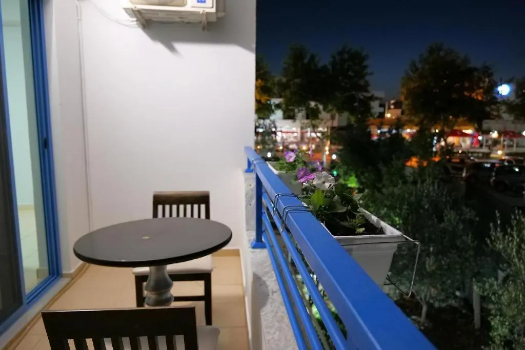 ホテル 2E Villa & Homestay クサミル