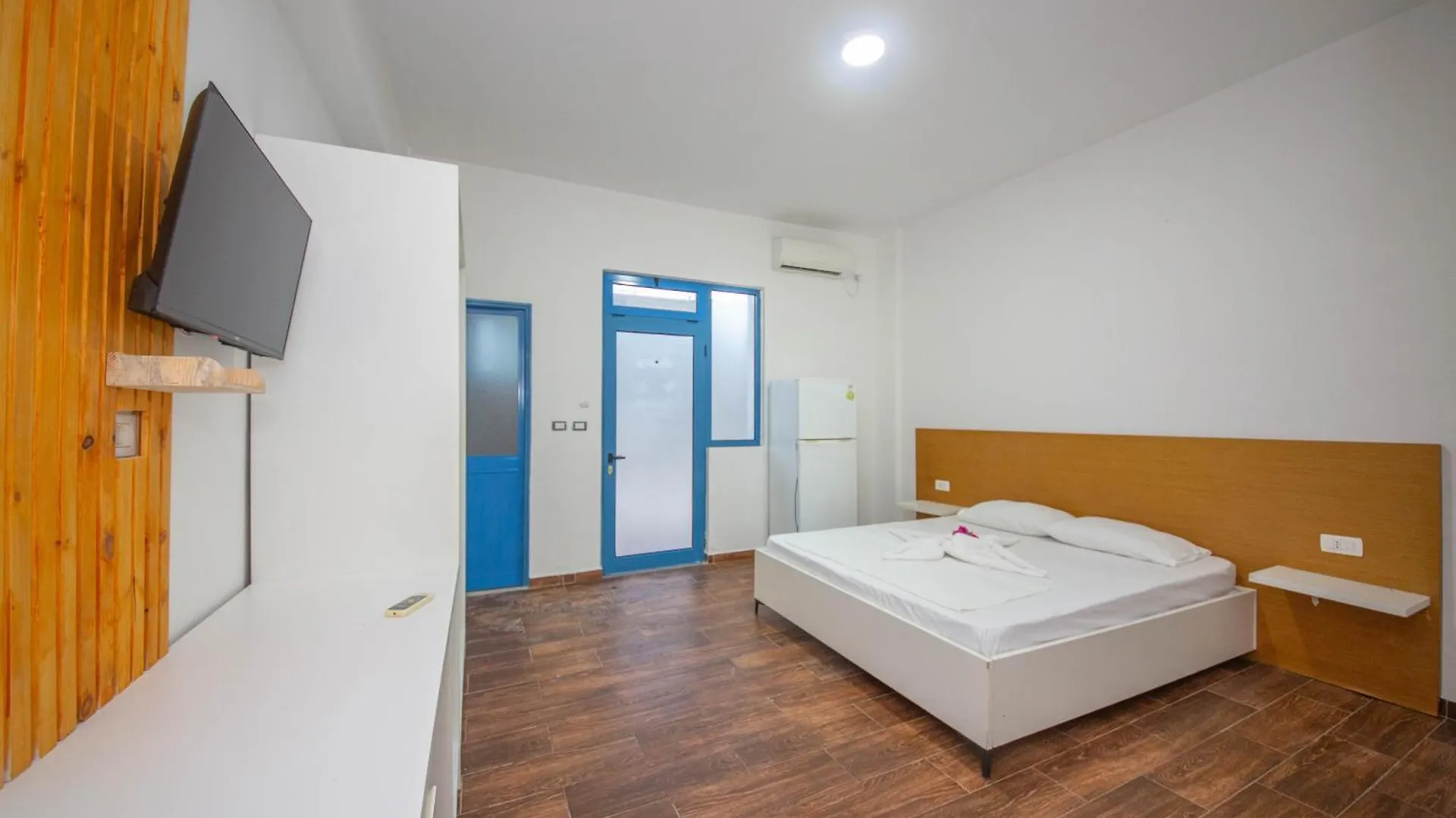 2E Villa & Homestay クサミル アルバニア