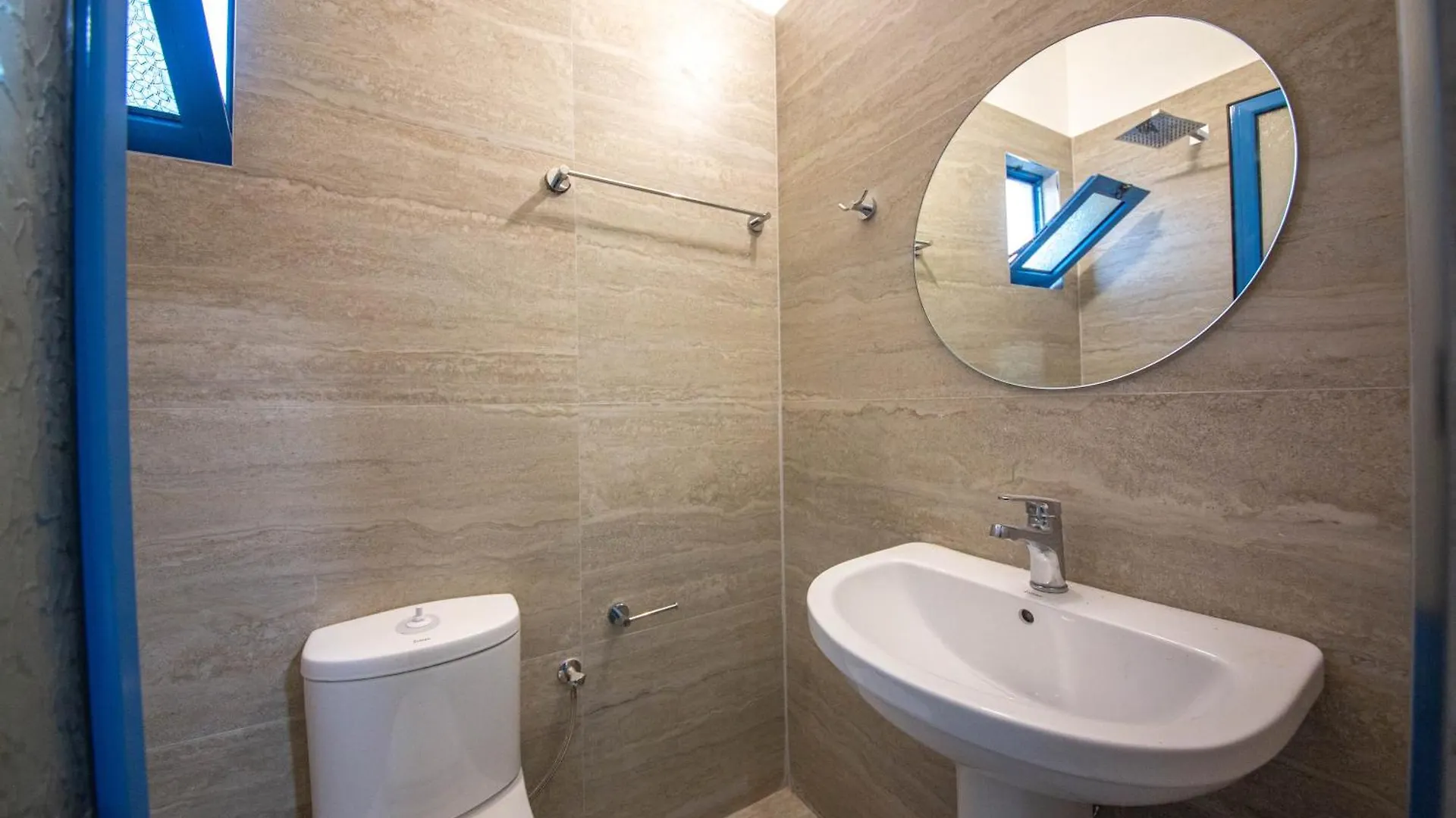2E Villa & Homestay クサミル